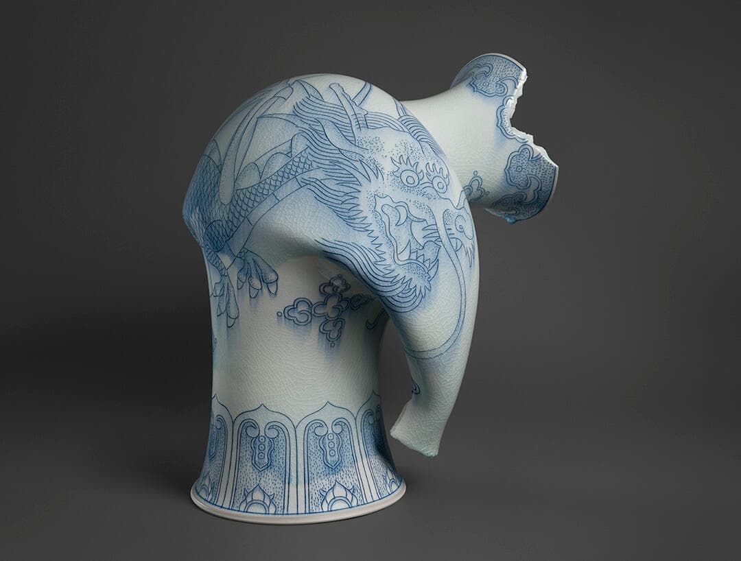 Vase with Dragon